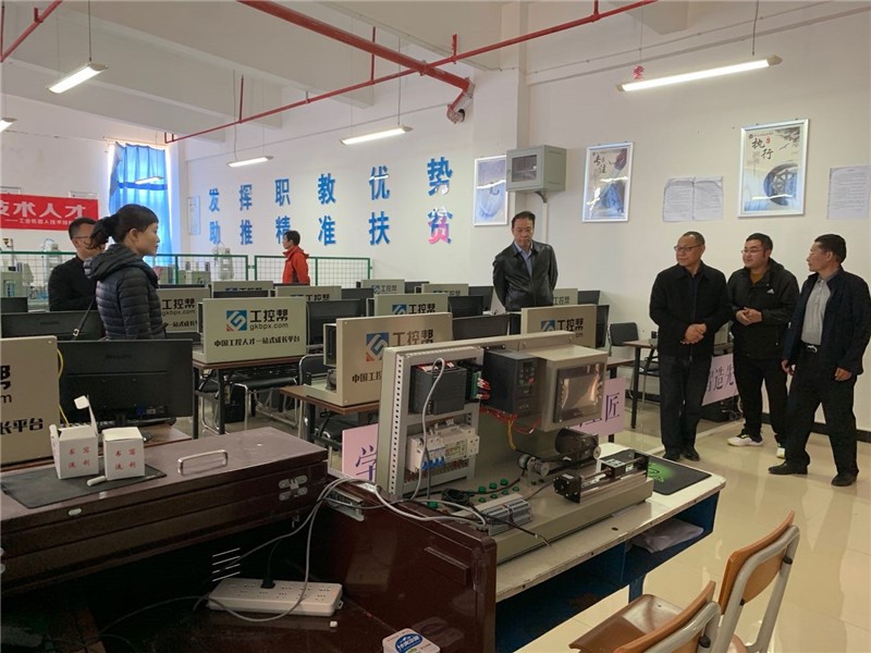 e2e26091648b3f8f9b2f54c415d5cf1.jpg e2e26091648b3f8f9b2f54c415d5cf1.jpg